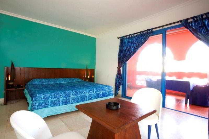 Hotel La Madrague 达喀尔 外观 照片